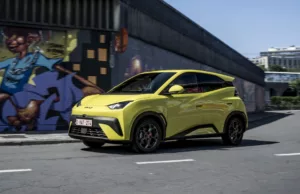 BYD’s EV price war is headed overseas as its cheapest car launches in Europe for $25,000 BYD's EV price war is headed overseas as its cheapest car launches in Europe for $25,000