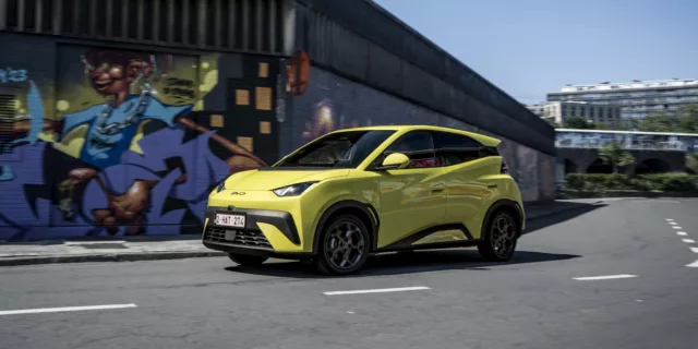 BYD's EV price war is headed overseas as its cheapest car launches in Europe for $25,000 BYD's EV price war is headed overseas as its cheapest car launches in Europe for $25,000