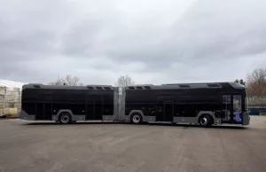 Castrosua and BYD to launch an articulated e-bus model (with PEI Mobility providing bus bellows) Castrosua and BYD to launch an articulated e-bus model (with PEI Mobility providing bus bellows)