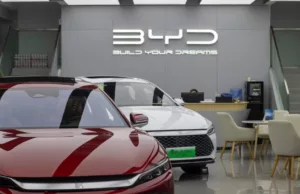Elon Musk Has A New Problem: BYD Beats Tesla In Global EV Sales Amid Europe Expansion – BYD (OTC:BYDDF), BYD (OTC:BYDDY) Elon Musk Has A New Problem: BYD Beats Tesla In Global EV Sales Amid Europe Expansion - BYD (OTC:BYDDF), BYD (OTC:BYDDY)