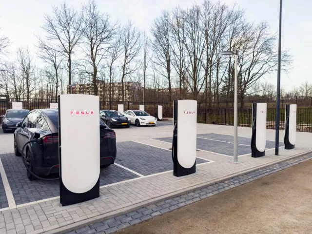 Tesla Opens First V4 Superchargers in China