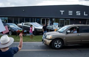 Tesla Robotaxis go rogue? Elon Musk’s venture hits road bumps in Austin as BYD zooms past in Europe Tesla Robotaxis go rogue? Elon Musk’s venture hits road bumps in Austin as BYD zooms past in Europe