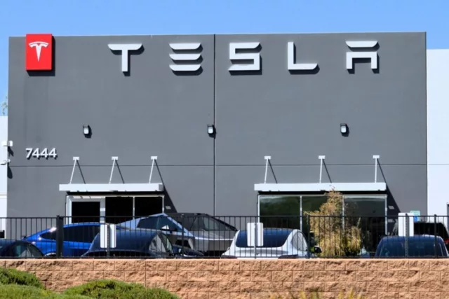 Tesla's China Sales Slump While BYD And Li Auto Post Strong Gains: Report