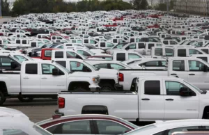 Trump says he will introduce 25% tariffs on autos, pharmaceuticals and chips Trump says he will introduce 25% tariffs on autos, pharmaceuticals and chips