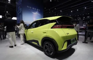 Fabricantes de vehículos eléctricos chinos se desploman tras fuerte rebaja de precios de BYD Fabricantes de vehículos eléctricos chinos se desploman tras fuerte rebaja de precios de BYD
