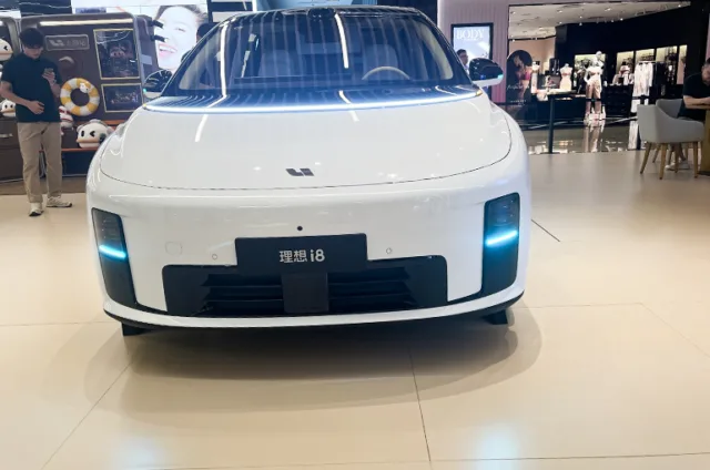 Li Auto Launches First Model Under New Luxury Pure Electric SUV Brand