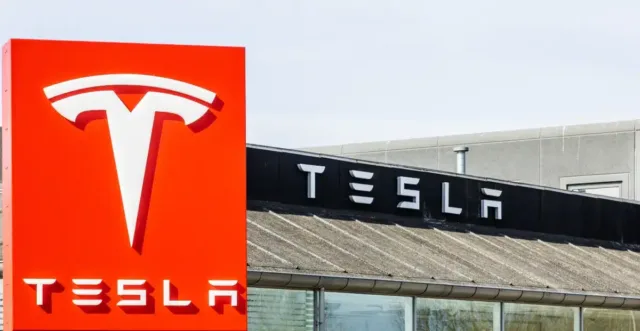 Tesla Just Invested $557 Million in a Massive Battery Factory in China