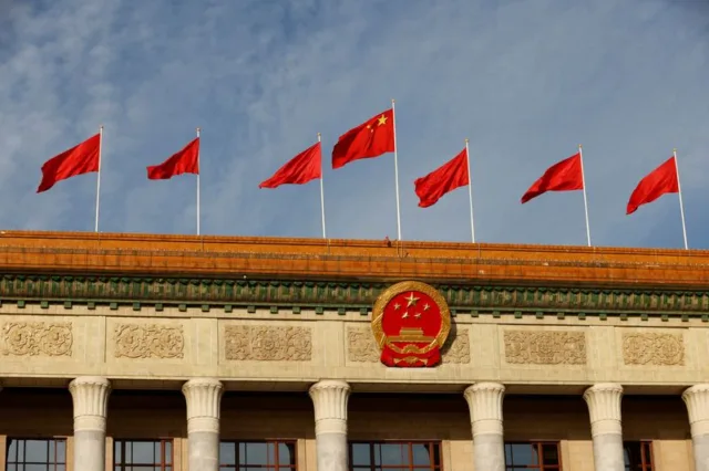 Una revista del Partido Comunista de China pide mano dura contra la guerra de precios