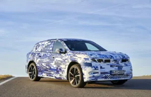 BMW Strikes Back at Tesla With Longer-Range EVs BMW Strikes Back at Tesla With Longer-Range EVs