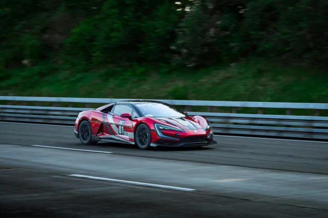 BYD’s Yangwang U9 Sets Global EV Speed Record at 472 km/h [Video]