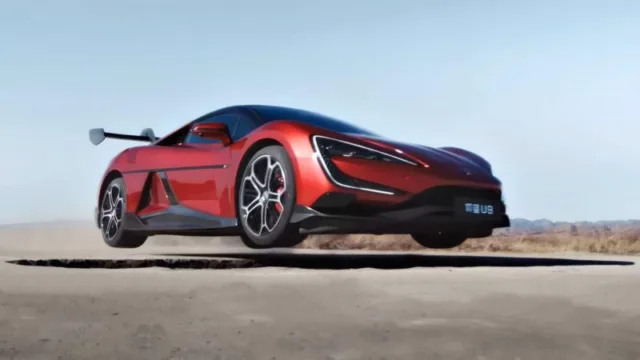 BYD’s YangWang U9 Track Edition Just Hit 472 km/h, Setting a New EV Top-Speed Record