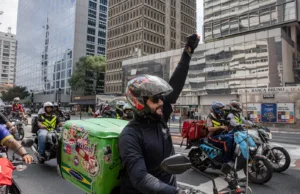 China’s biggest delivery app brings its disruptive playbook to Brazil China’s biggest delivery app brings its disruptive playbook to Brazil