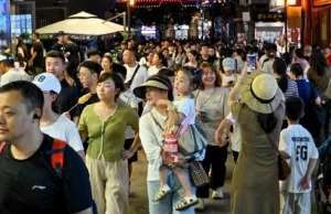 Finding steady work in China is tough. Meet ‘slash youth.’ Finding steady work in China is tough. Meet ‘slash youth.’