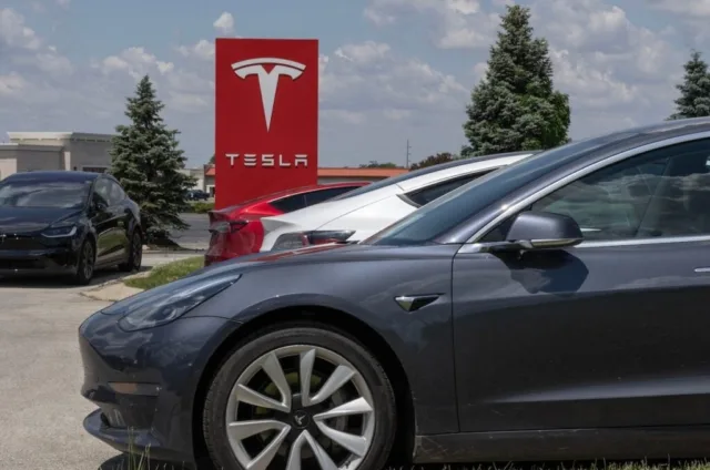 Rivian To Build $5 Billion Georgia Plant, Tesla Offers $0 Down Leases, BYD EV Sales Jump 30% —Mobility This Week