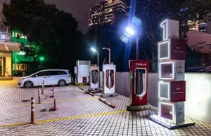 Tesla’s long-wheeled, six-seater Model Y L ‘coming soon’ to China Tesla's long-wheeled, six-seater Model Y L 'coming soon' to China