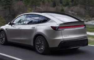 Tesla’s new 6-seater Model Y rakes in 40,000 orders in first day, reports say Tesla’s new 6-seater Model Y rakes in 40,000 orders in first day, reports say