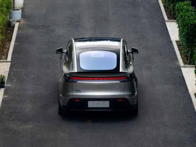 Tesla China’s new six-seat Model Y L already sold out through October