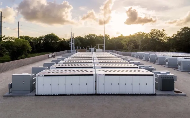 Tesla Deploys First China-Built Megapacks at $285 Million Australian Battery Project
