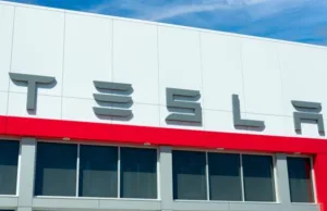 Tesla Model Y L Averaging Over 10,000 Daily Orders Since Launch, Received 120,000 Orders To Date: Report Tesla Model Y L Averaging Over 10,000 Daily Orders Since Launch, Received 120,000 Orders To Date: Report