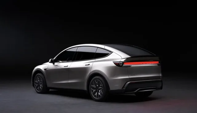 Tesla Model Y L Sold Out in China Until November as Demand Surges