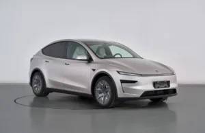 Tesla starts delivering China-built Model Y L to local customers Tesla starts delivering China-built Model Y L to local customers