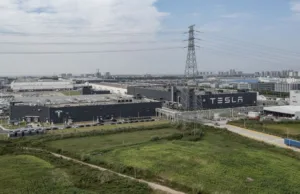 Tesla’s China Shipments Suffer Back-to-Back Drop as Rivals Gain Tesla’s China Shipments Suffer Back-to-Back Drop as Rivals Gain