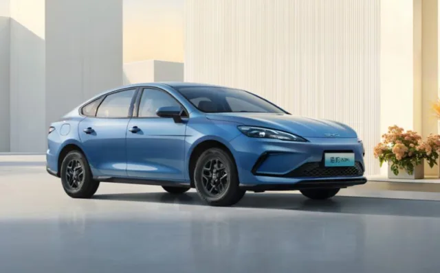 2026 BYD Seal 05 DM-i with 2,000 km range enters market at 11,200 USD