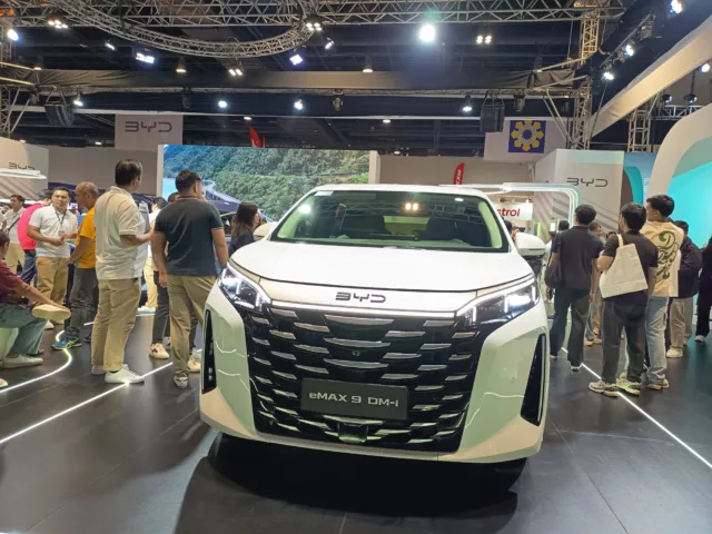 BYD eMAX 9 DM-i Unveiled at 13th Philippine Electric Vehicle Summit BYD eMAX 9 DM-i Unveiled at 13th Philippine Electric Vehicle Summit