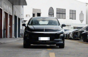 FAW unveils Hongqi E-QM5 Battery Swap Edition, starting at 12,600 USD FAW unveils Hongqi E-QM5 Battery Swap Edition, starting at 12,600 USD