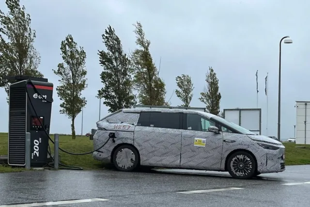 Is Xpeng bringing the X9 electric van to Europe? Is Xpeng bringing the X9 electric van to Europe?
