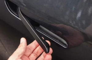 New Rules Could Force Tesla to Redesign Its Door Handles. That’s Harder Than It Sounds New Rules Could Force Tesla to Redesign Its Door Handles. That’s Harder Than It Sounds
