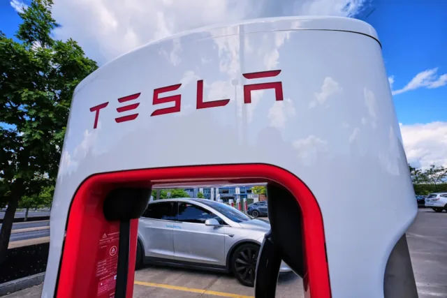 Tesla, Netflix set to report earnings as US-China trade fight turns 'unsustainable': What to watch this week