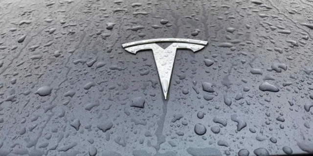 Tesla's record revenue tops forecasts on US rush to buy EVs