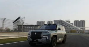 BYD plans European rollout for floating Yangwang super-SUV BYD plans European rollout for floating Yangwang super-SUV