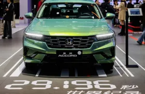 China buyers at auto show downplay Tokyo tensions China buyers at auto show downplay Tokyo tensions