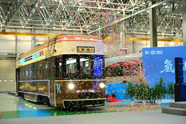 CRRC Changchun Unveils China's First Hydrogen-Powered Tourist Train CRRC Changchun Unveils China's First Hydrogen-Powered Tourist Train