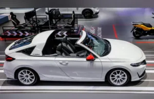 Honda Integra coupe reborn with manual transmission, CR-X-style roof Honda Integra coupe reborn with manual transmission, CR-X-style roof