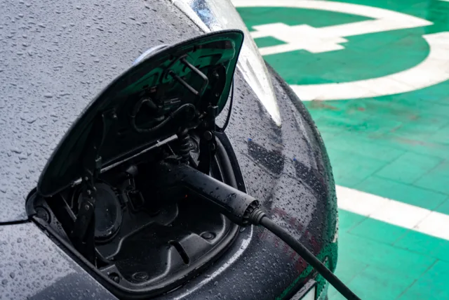 How China’s EV surge poses challenges for traditional automakers