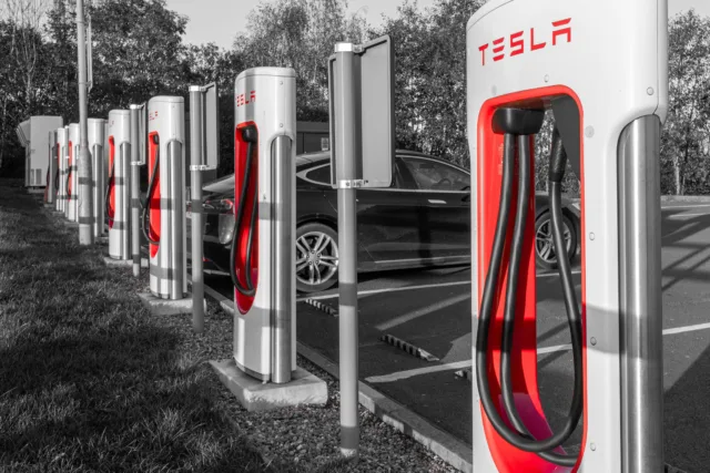 Sales up at BYD and down at Tesla as electric cars hit 25% of market Sales up at BYD and down at Tesla as electric cars hit 25% of market