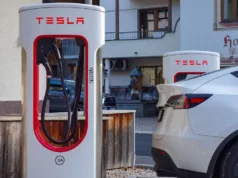 Tesla eyes $2.11 billion battery deal with Samsung to cut China reliance Tesla eyes $2.11 billion battery deal with Samsung to cut China reliance