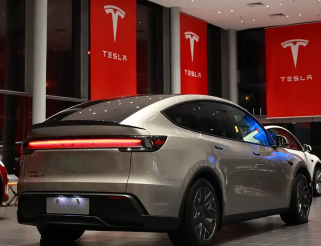Tesla Model Y L gains V2L capabilities with software update