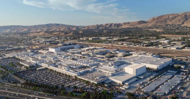 Tesla pushing suppliers to cut all China-made parts for US cars Tesla pushing suppliers to cut all China-made parts for US cars