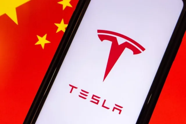 Tesla's China Struggle Exposes 'Stark Strategic Choice' For American Companies, Says Economist Mohamed El-Erian: Bet On Peace Or Pullback Fast - General Motors (NYSE:GM), BYD (OTC:BYDDY) Tesla's China Struggle Exposes 'Stark Strategic Choice' For American Companies, Says Economist Mohamed El-Erian: Bet On Peace Or Pullback Fast - General Motors (NYSE:GM), BYD (OTC:BYDDY)