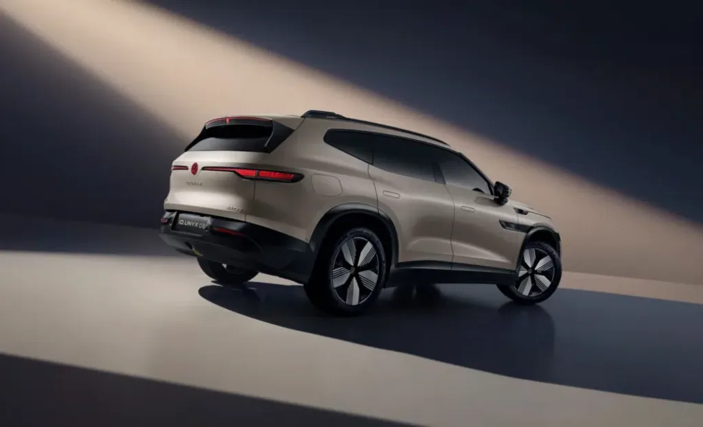 VW ID. UNYX 08 unveiled: 5-meter EV, dual motors with 700 km range