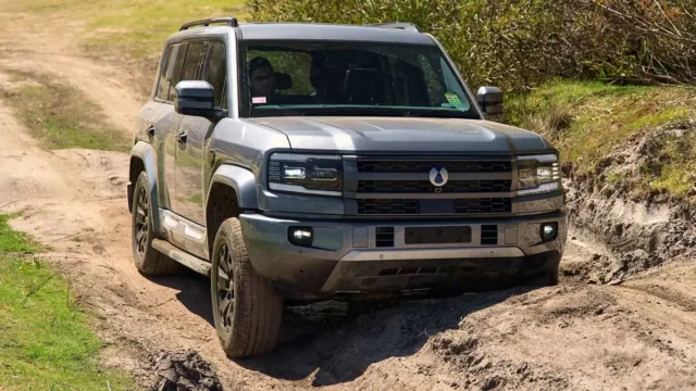 BYD Denza B5 PHEV SUV lands in Australia: price, specs BYD Denza B5 PHEV SUV lands in Australia: price, specs