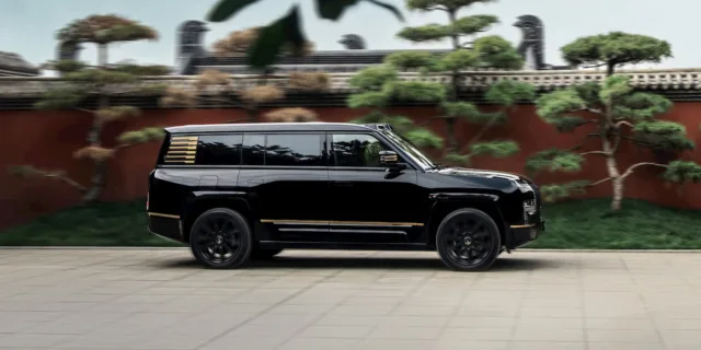 BYD tried crushing its $180K luxury SUV with a 2-ton tree and it barely left a mark [Video]