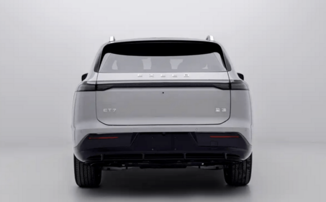 Chery’s Exeed Exlantix ET7 SUV range info exposed, max 726 km and CATL’s 97.682 kWh NMC battery for BEV variant