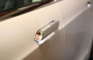 China Bans Tesla-Style Electric Door Handles Starting in 2027 China Bans Tesla-Style Electric Door Handles Starting in 2027