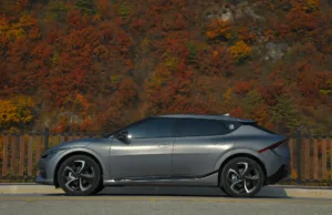 China Moves To Kill Tesla-Style Retractable Door Handles As America Hesitates China Moves To Kill Tesla-Style Retractable Door Handles As America Hesitates