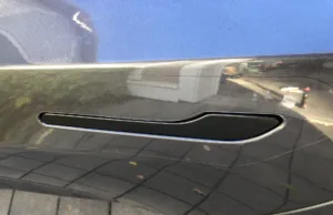 China Moves to Kill Tesla’s Flush Door Handle Design China Moves to Kill Tesla’s Flush Door Handle Design
